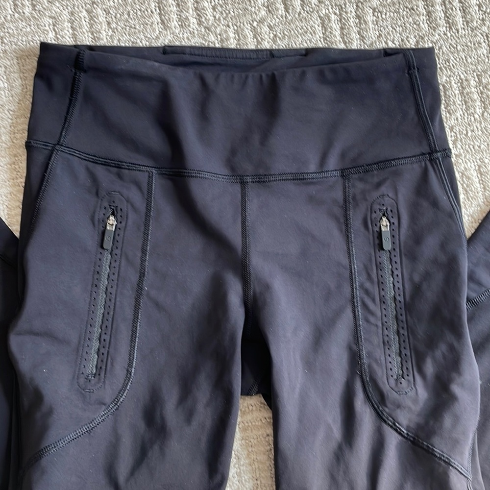 Lulu lemon Black Leggings - Mesh Detail & pockets